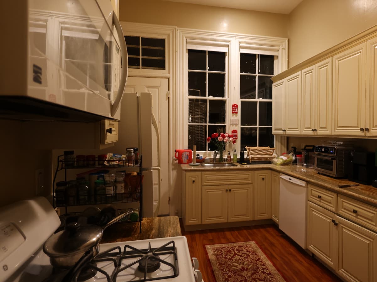 Accelr8 Kitchen, Courtesy EO